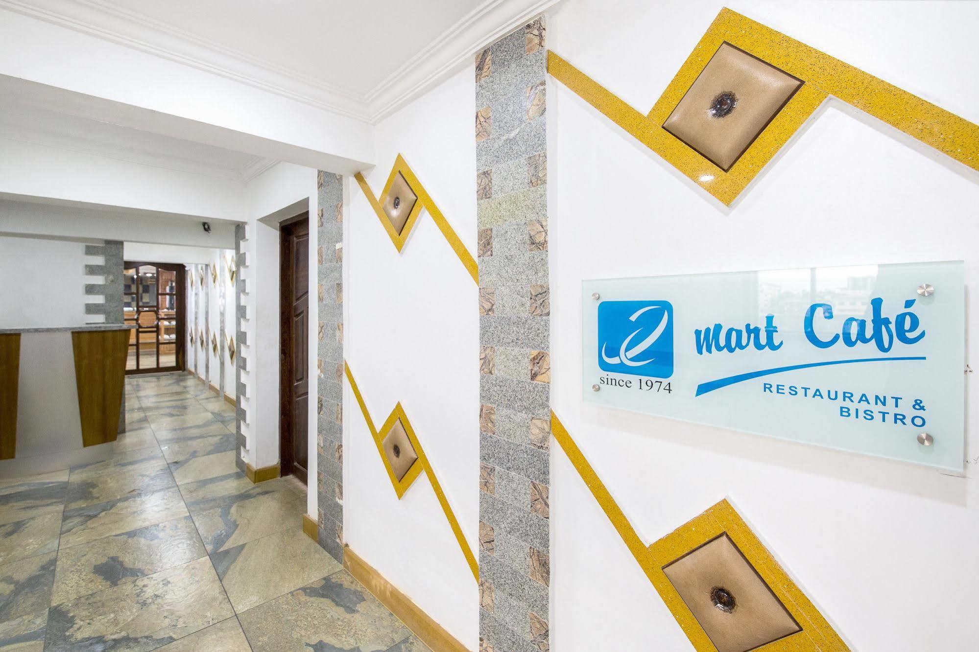 Hotel Mart View Kochi 외부 사진